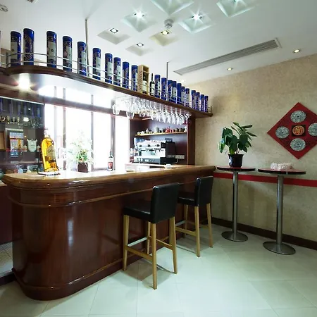 Huaxia 4* Milano