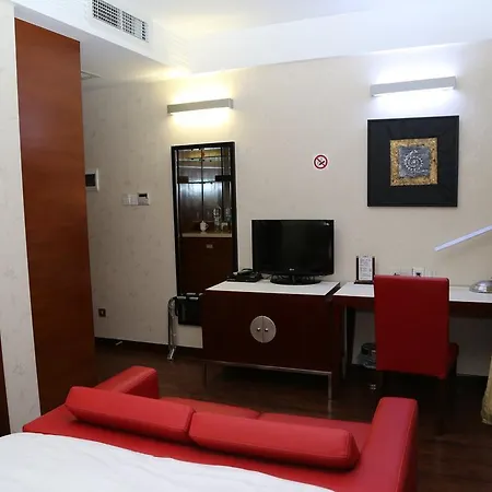 Huaxia Hotel