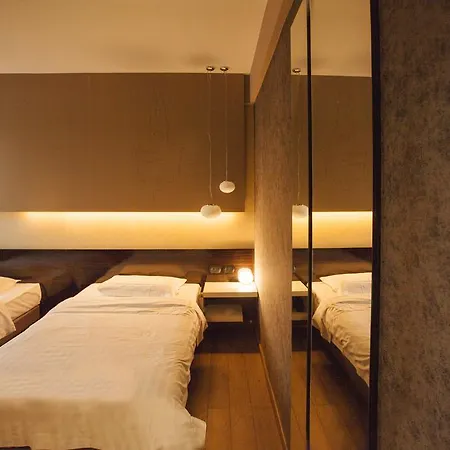 Huaxia Hotel Milano