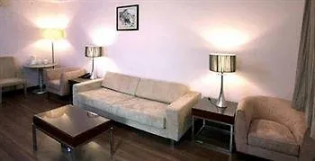 Huaxia Hotel Milano